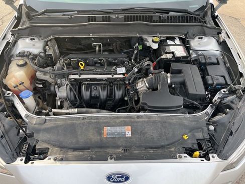 Used 2019 Ford Fusion S image 9