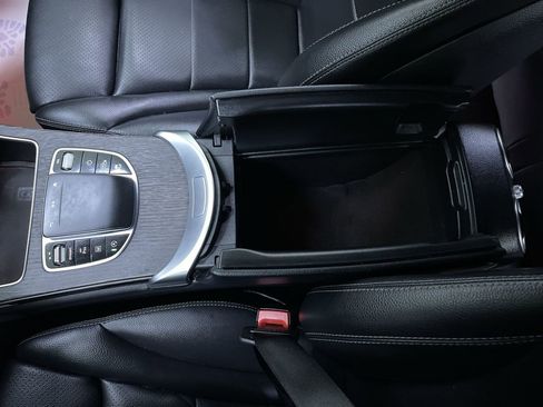 Used 2022 Mercedes-Benz GLC 300 4MATIC image 25