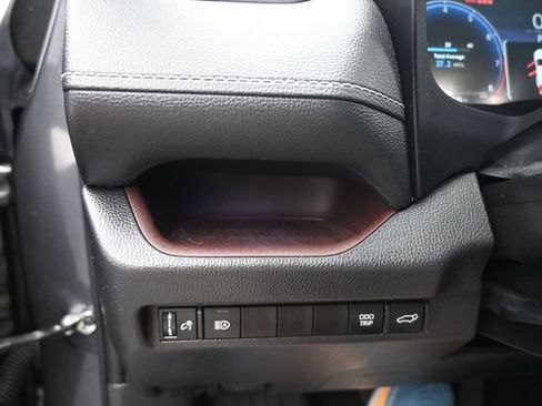 Used 2025 Toyota RAV4 Limited FWD image 43