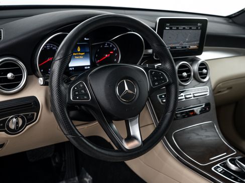 Used 2018 Mercedes-Benz GLC 300 4MATIC image 14