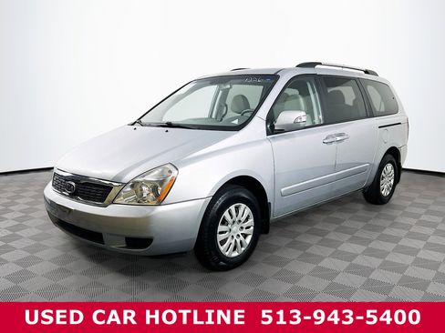 Used 2011 Kia Sedona LX image 2
