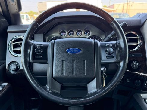 Used 2015 Ford F250 Platinum AWD/4WD image 35