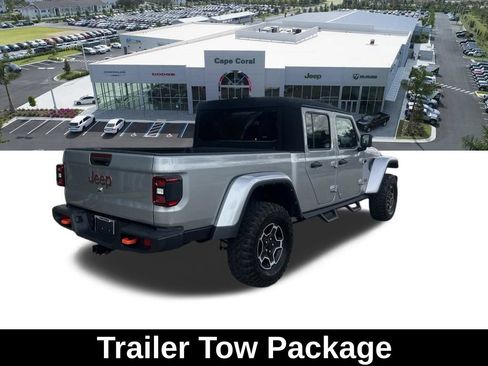 Used 2021 Jeep Gladiator Mojave w/ Dual Top Group AWD/4WD image 5