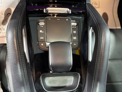 Used 2021 Mercedes-Benz GLE 450 4MATIC image 35