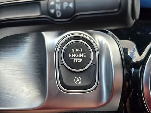 New 2026 Mercedes-Benz GLB 250 4MATIC image 19