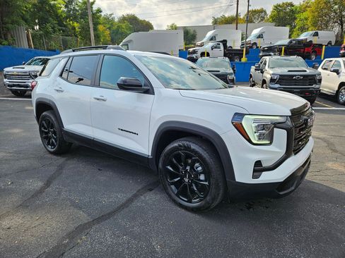 Used 2026 GMC Terrain Elevation w/ Elevation Premium Package AWD/4WD image 1