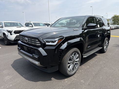 New 2026 Toyota 4Runner Limited AWD/4WD image 1