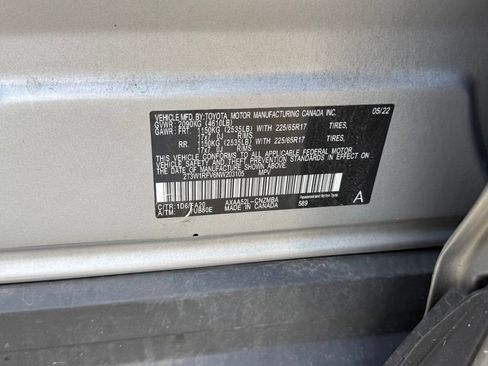 Used 2022 Toyota RAV4 XLE FWD image 10