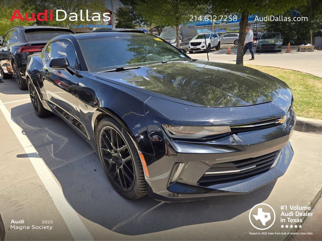 Used 2017 Chevrolet Camaro LT RWD image 1
