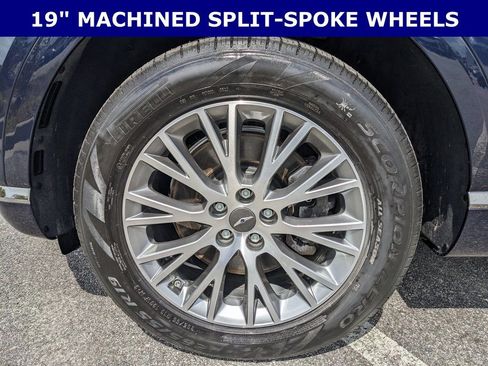 Used 2024 Genesis GV80 2.5T image 7