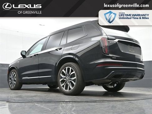 Used 2021 Cadillac XT6 Sport image 14