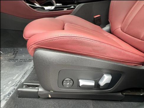 Used 2023 BMW X4 xDrive30i w/ M Sport Package AWD/4WD image 21