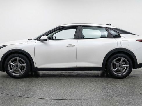 Used 2025 Kia K4 LXS image 5