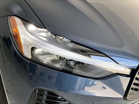 New 2026 Volvo XC60 B5 Plus w/ Protection Package Premier AWD/4WD image 28