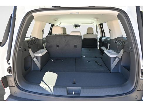 New 2026 Hyundai Santa Fe SE image 9