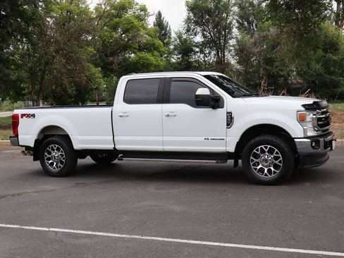Used 2022 Ford F250 Lariat w/ Lariat Ultimate Package AWD/4WD image 2