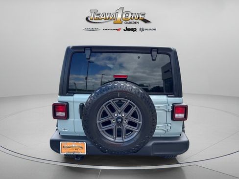 Used 2024 Jeep Wrangler Unlimited Sport AWD/4WD image 7