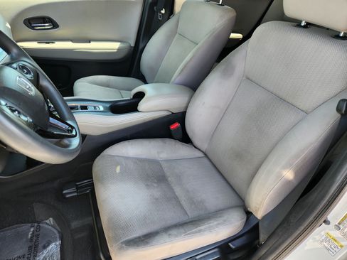 Used 2016 Honda HR-V EX image 12