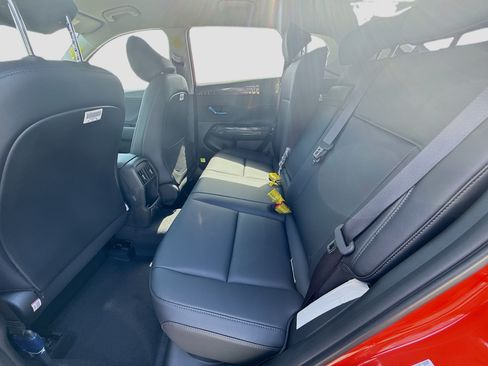 New 2026 Hyundai Kona SEL Premium FWD image 18