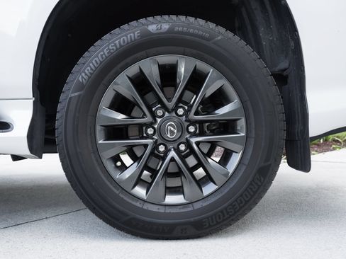 Used 2020 Lexus GX 460 Premium w/ Premium Package AWD/4WD image 14