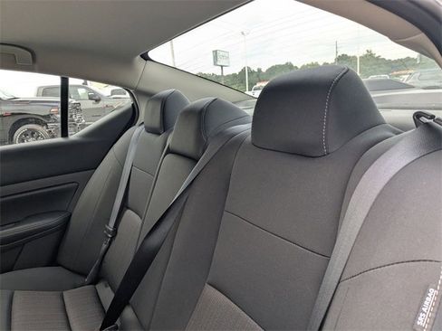 Used 2024 Nissan Altima 2.5 SV image 27