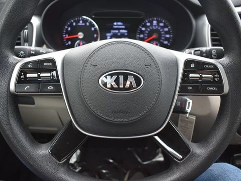 Used 2019 Kia Sorento FWD image 20