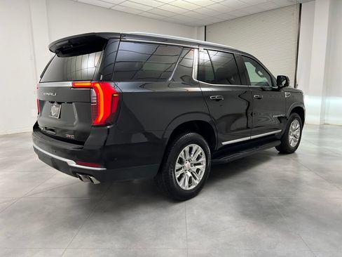 Used 2025 GMC Yukon Denali AWD/4WD image 9