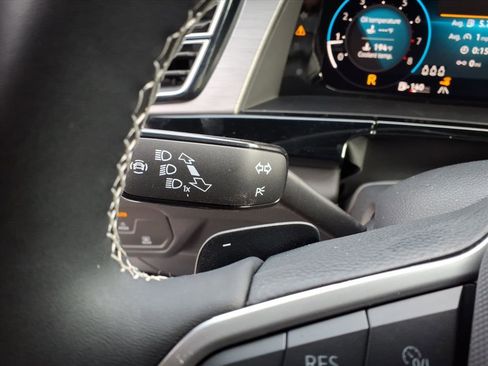 New 2026 Volkswagen Atlas Cross Sport SE AWD/4WD image 13
