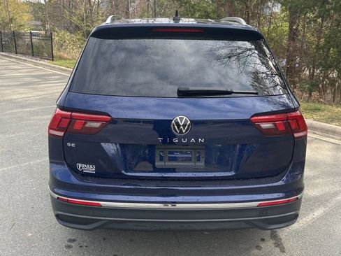 Used 2024 Volkswagen Tiguan SE image 25