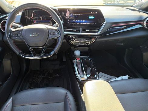 Used 2024 Chevrolet Trax RS w/ Sunroof Package image 22