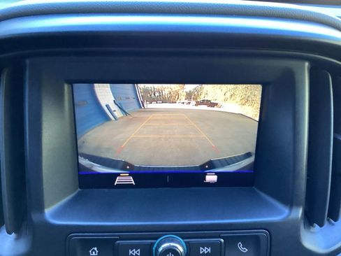 Used 2022 Chevrolet Colorado W/T w/ WT Convenience Package image 46