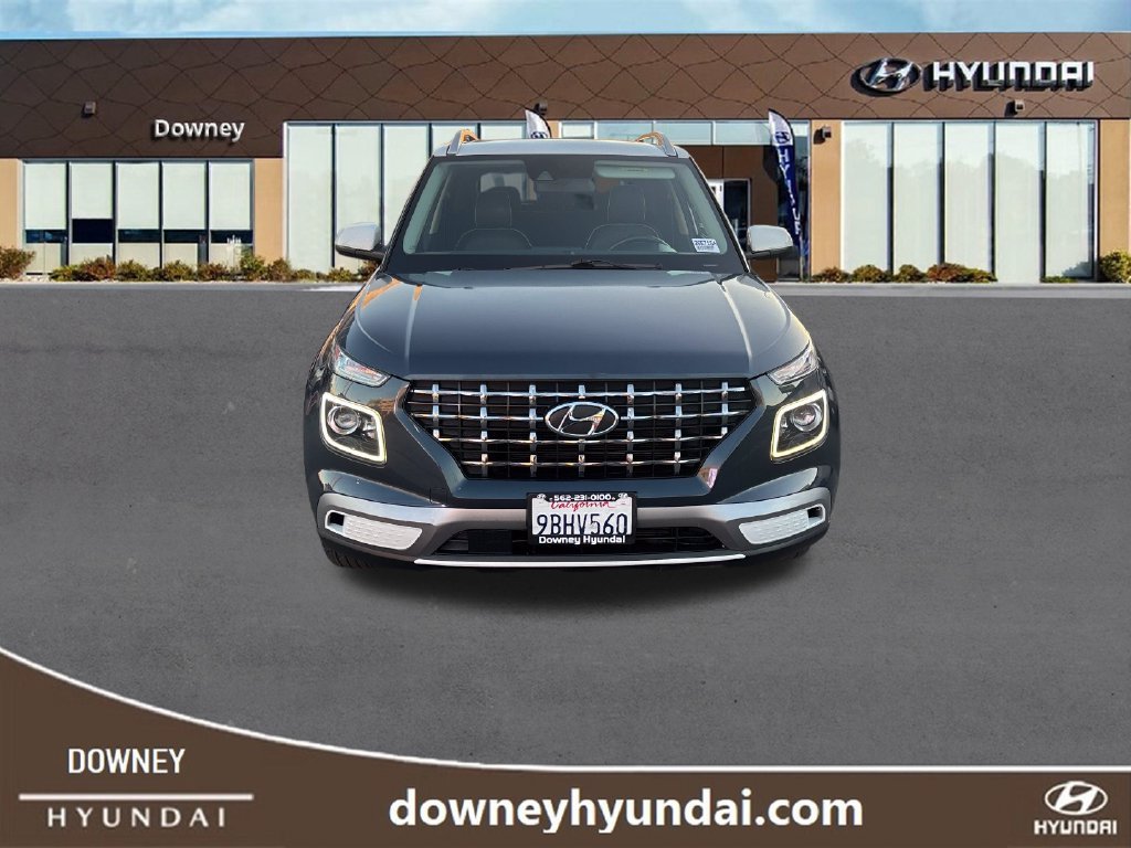 Used 2022 Hyundai Venue Limited FWD image 8