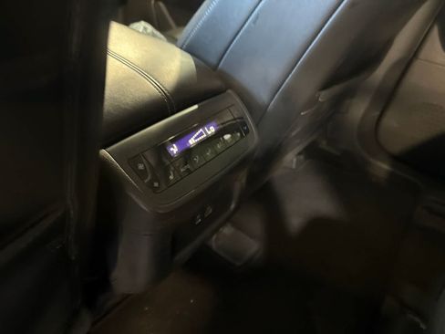 Used 2022 Nissan Pathfinder SL w/ SL Premium Package FWD image 19
