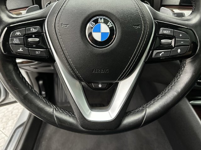 Used 2019 BMW 530i xDrive AWD/4WD image 14