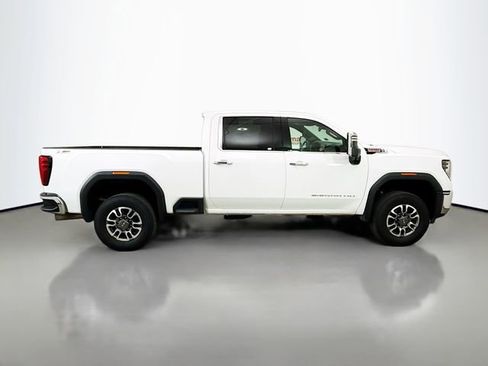 Used 2025 GMC Sierra 2500 SLT AWD/4WD image 10