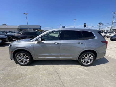 Certified 2024 Cadillac XT6 Premium Luxury w/ Technology Package AWD/4WD image 7