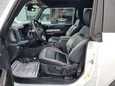 Used 2023 Ford Bronco Black Diamond AWD/4WD image 11