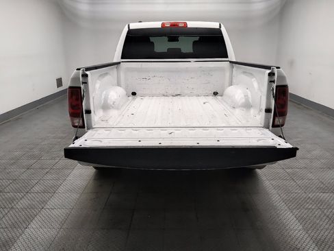 Used 2022 RAM 1500 Classic SLT RWD image 29