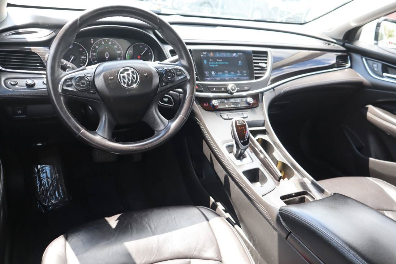 Used 2018 Buick LaCrosse Essence FWD image 16