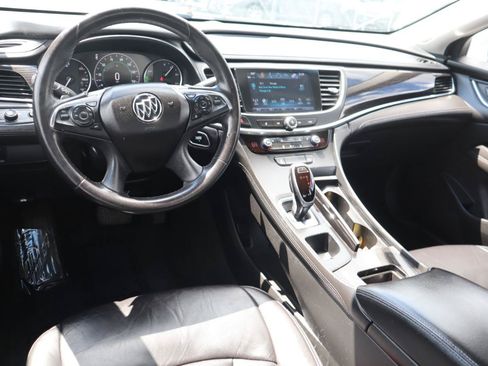 Used 2018 Buick LaCrosse Essence FWD image 16