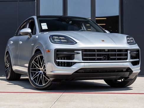 Certified 2026 Porsche Cayenne E-Hybrid Coupe AWD/4WD image 6