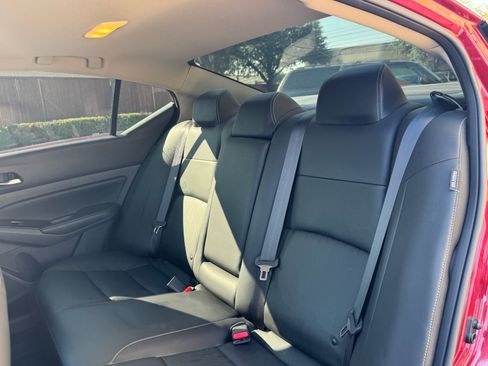 Used 2022 Nissan Altima 2.5 SL FWD image 25