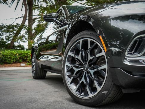Used 2022 Aston Martin DBX AWD/4WD image 39