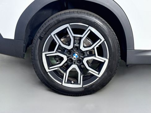 Used 2026 BMW X2 xDrive28i AWD/4WD image 33