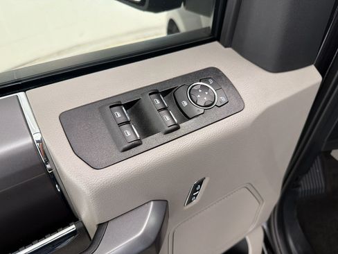 Used 2020 Ford F150 XLT w/ Equipment Group 302A Luxury AWD/4WD image 18