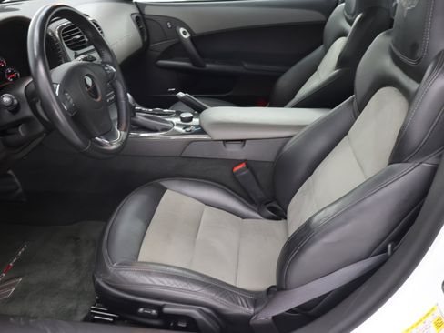 Used 2013 Chevrolet Corvette Grand Sport w/ 4LT Preferred Equipment Group RWD image 8