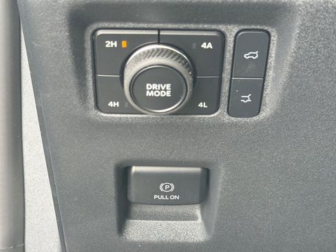 New 2026 Ford Expedition Max Platinum image 15