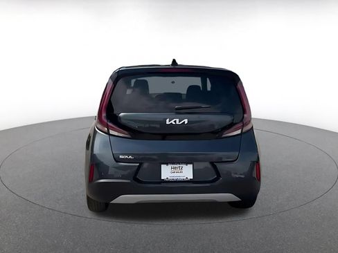 Used 2025 Kia Soul LX w/ LX Technology Package FWD image 12