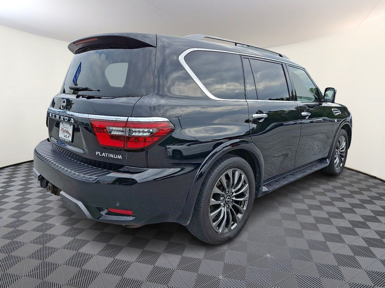 Used 2021 Nissan Armada Platinum w/ Captain's Chairs Package AWD/4WD image 6