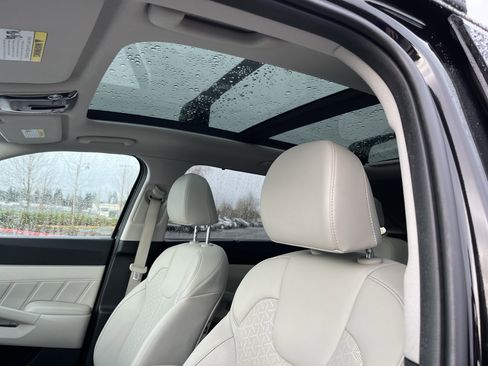 Used 2023 Kia Sorento SX Prestige image 21